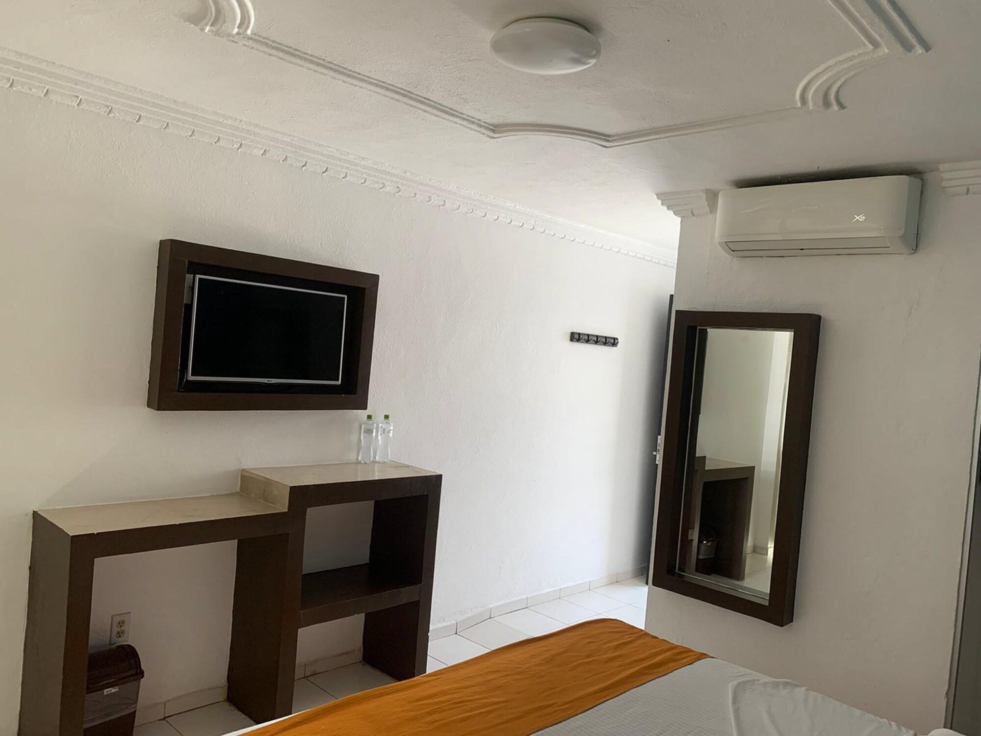 Hotel Fiesta Mexicana 만사니요 외부 사진