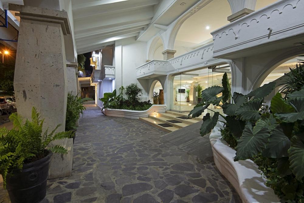 Hotel Fiesta Mexicana 만사니요 외부 사진