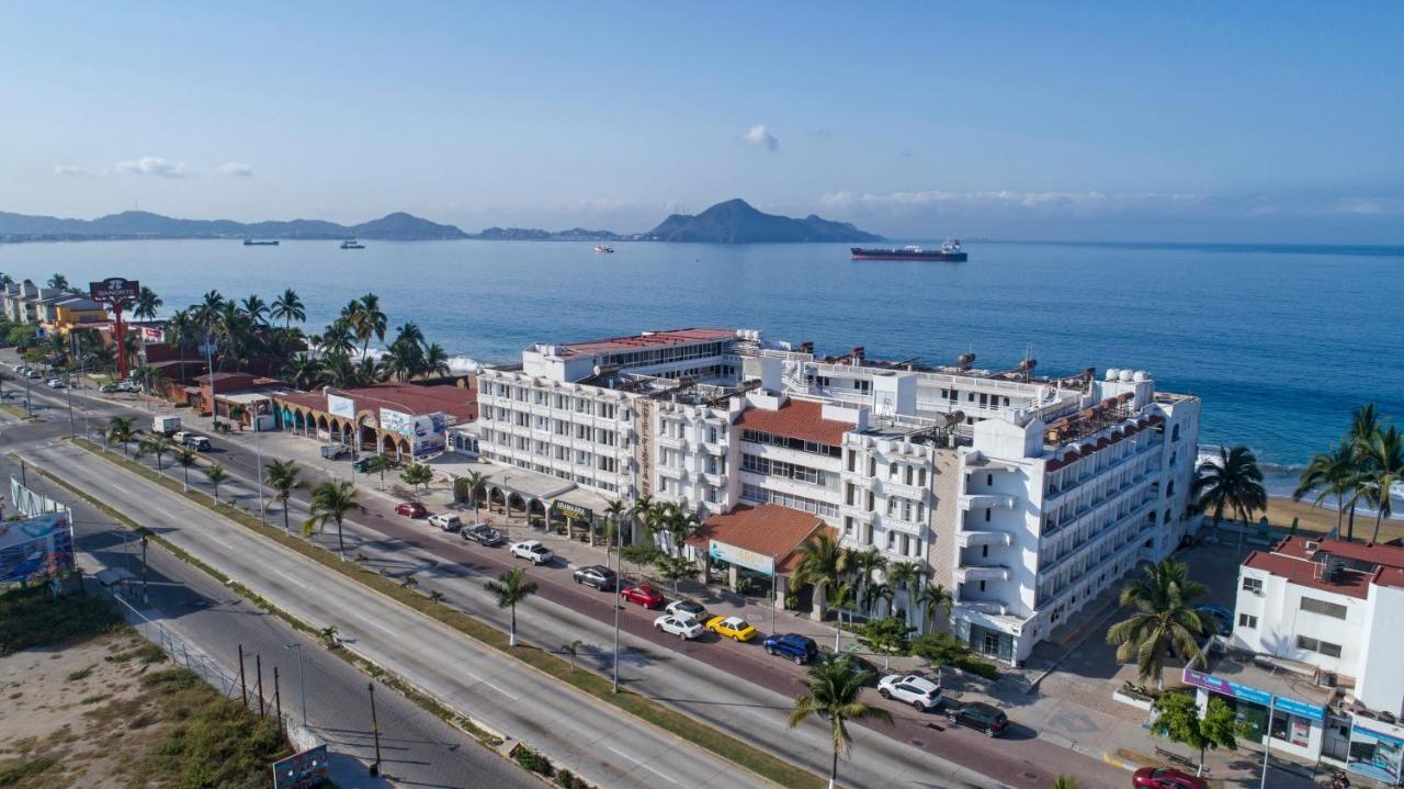 Hotel Fiesta Mexicana 만사니요 외부 사진